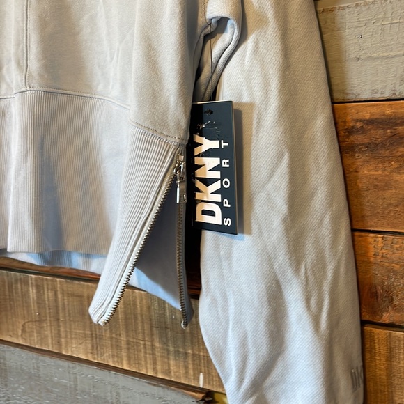 NWT DKNY Women's Cotton Performance Cropped Zip-Detail Sweatshirt - Picture 6 of 6